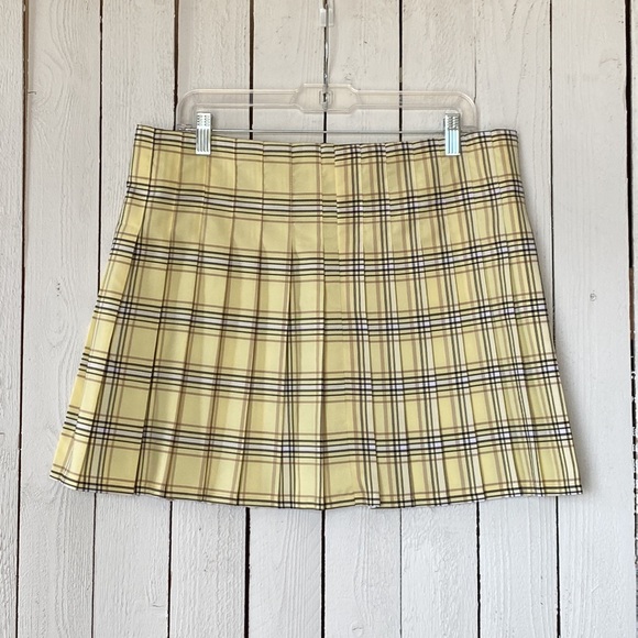Tennis Skirt - Picture 5 of 12